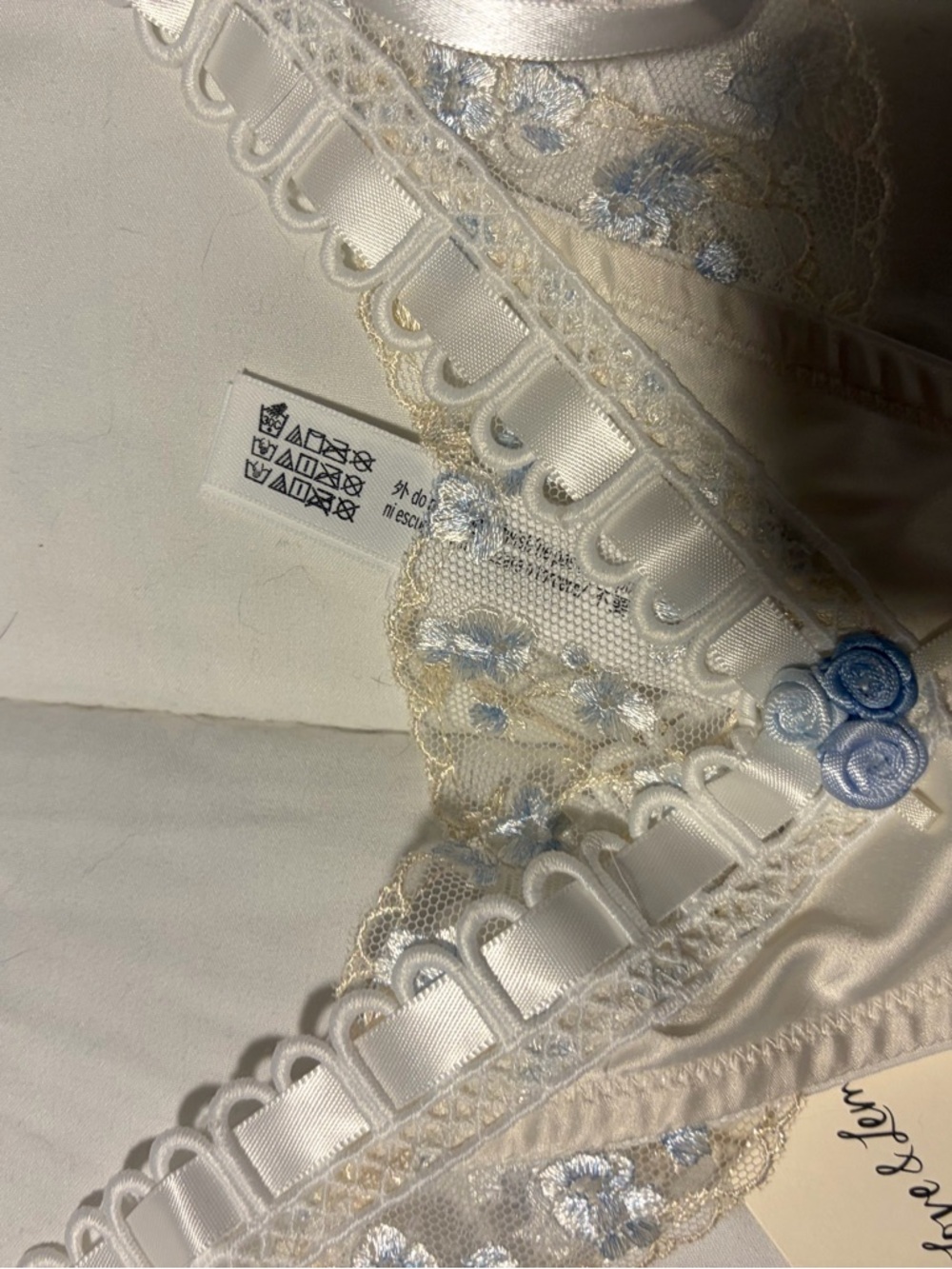 NWT.  Small .For Love And Lemons Women's White Embroidered Lace Thongs - Picture 4 of 5